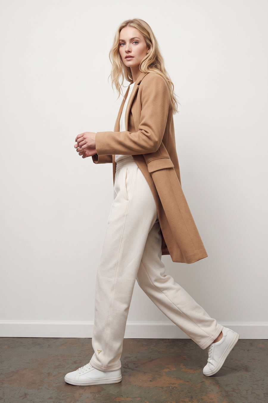 One FCG Moira Tech Balloon Pants - White