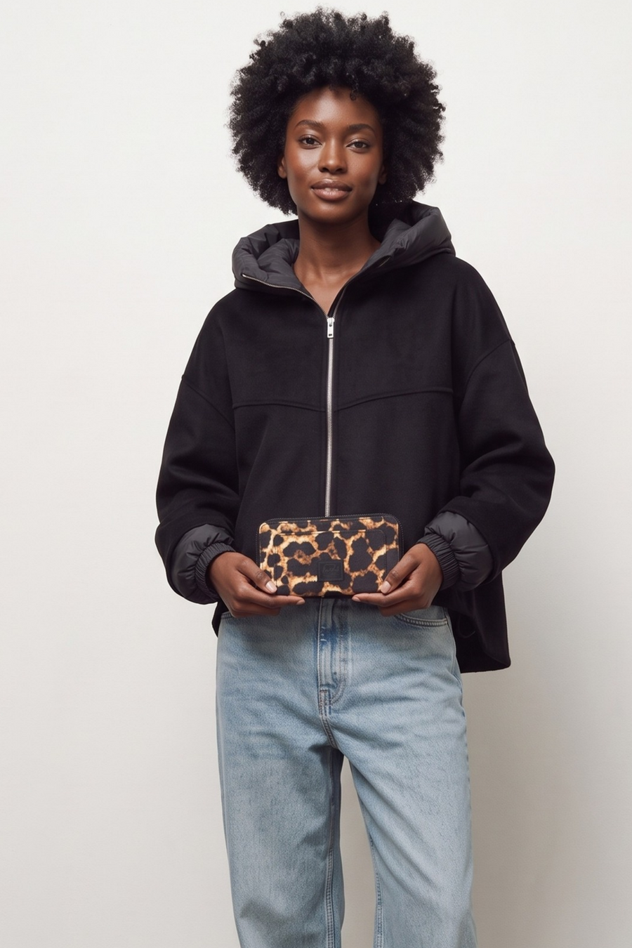 Thomas Wallett - Digi Leopard Light