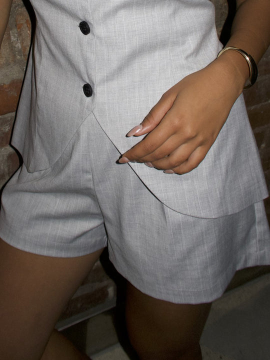 Ladies Shorts - Light Grey Pinkstripe