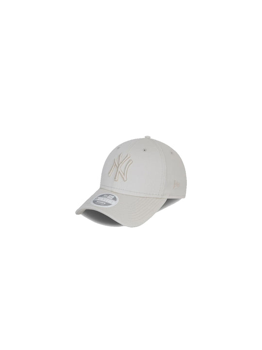 New Era New York Yankees Essential Women White 9FORTY Cap - White
