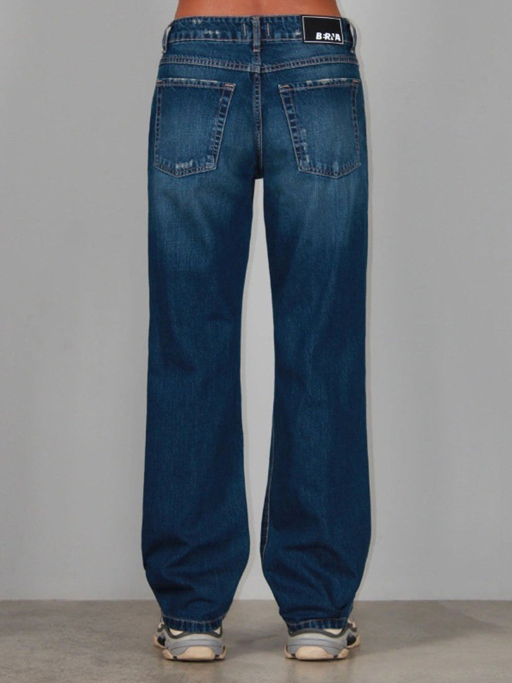 Low-Rise Straight Jeans - One Color — 4
