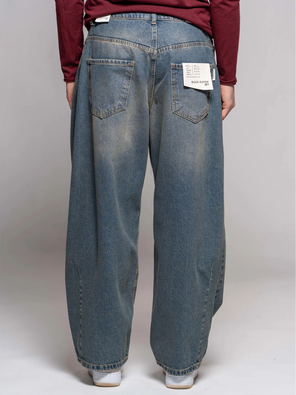 Balloon Fit Jeans — 2