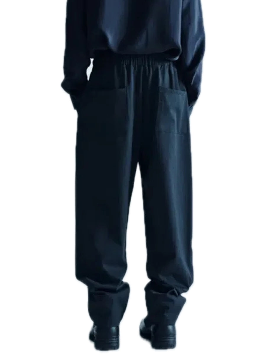 Carrot Pant - Black — 2