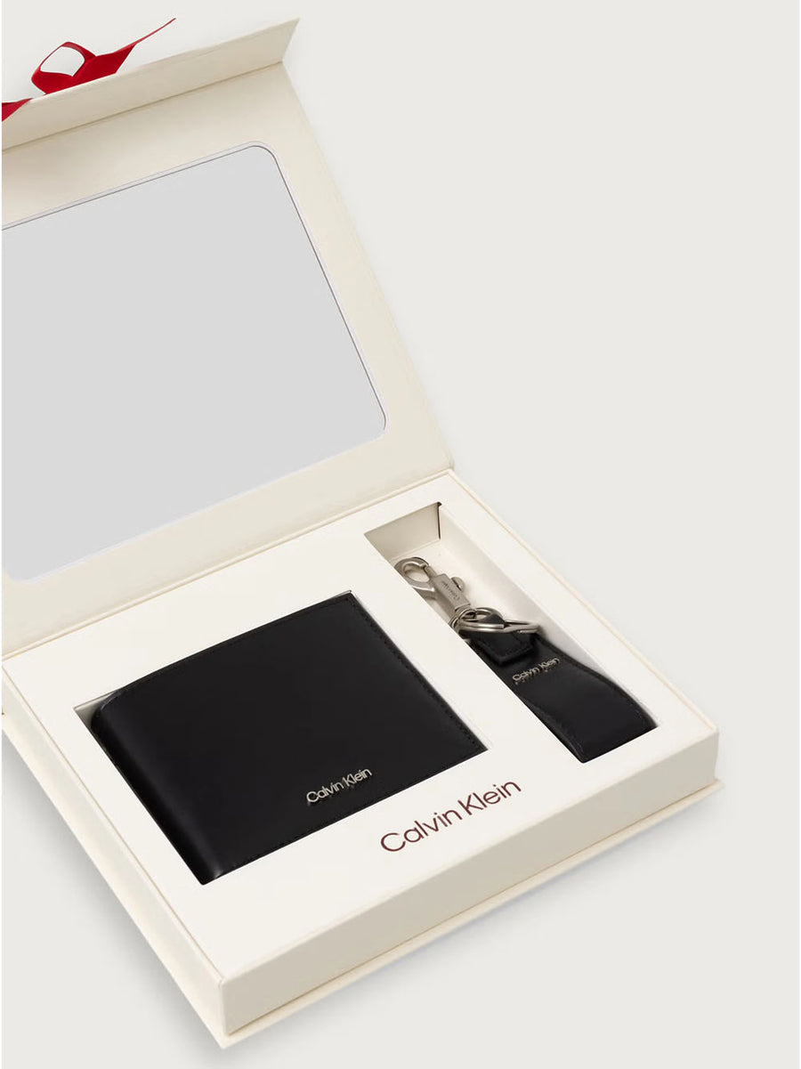 Raised Billfold W Coin + Key Fold - Black — 2