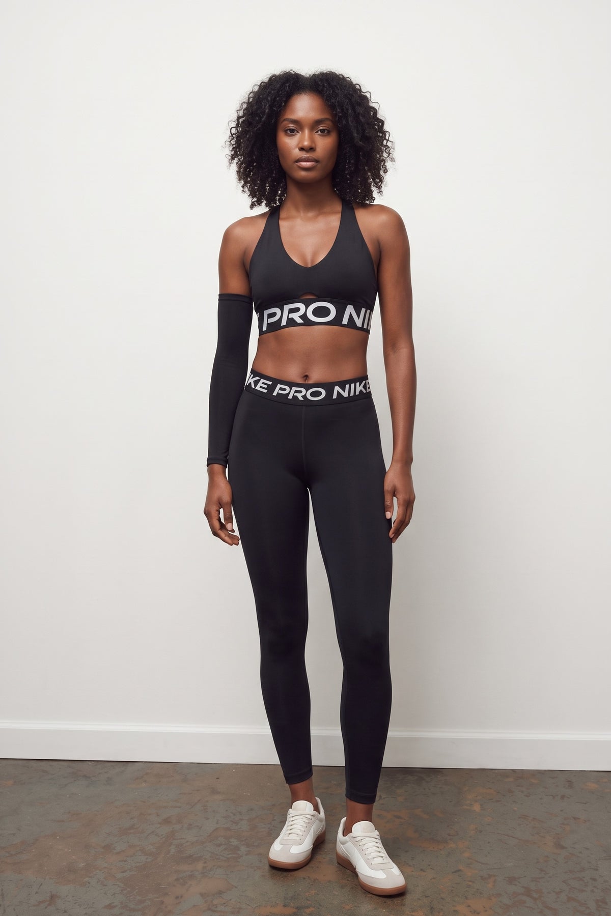 Pro sculpt women's - black white — 1