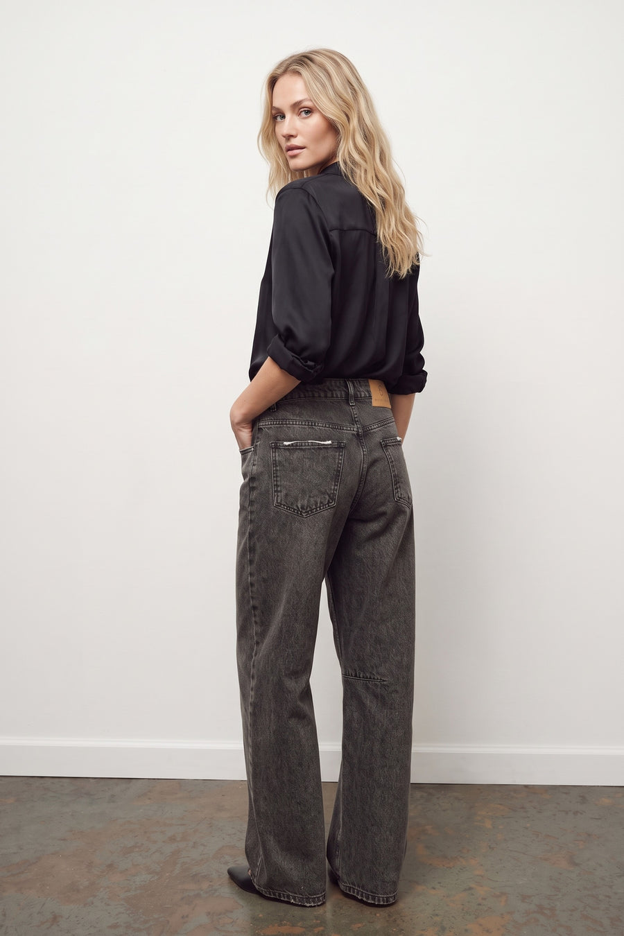 Pantalone Jeans Carrott Mod. Judo - Denim Black