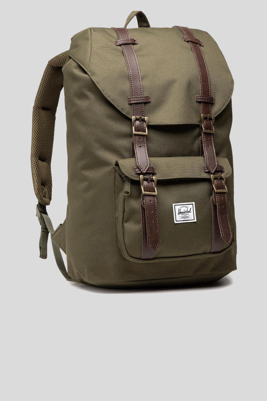 Little America  Mid Volume - Ivy green Chicory Coffee