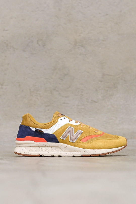 cm997hll - Gold Moss