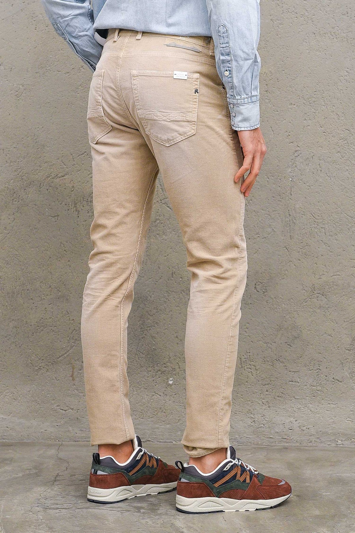 Johnfrus Trousers - Beige — 3