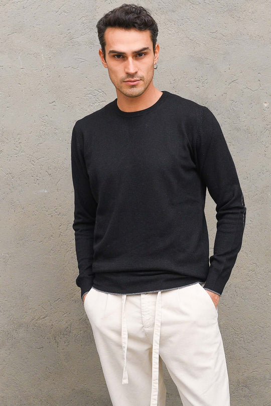 Girocollo Toppe Ricamate - Nero