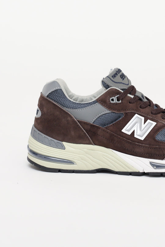 m991bng - Brown