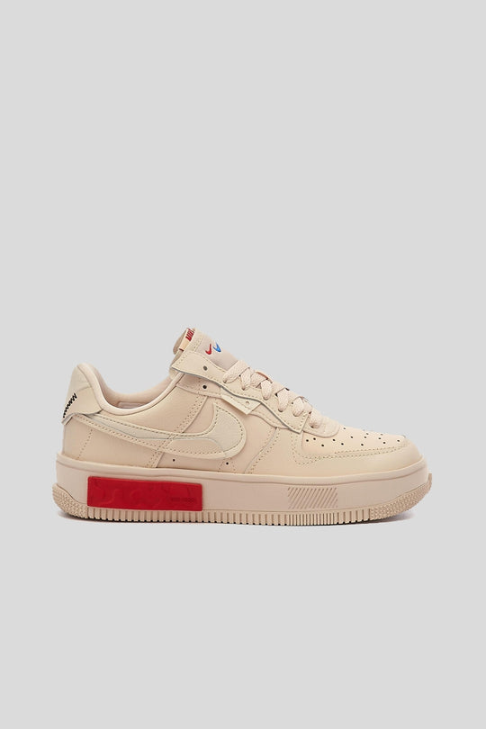 W Air Force 1 Fontanka