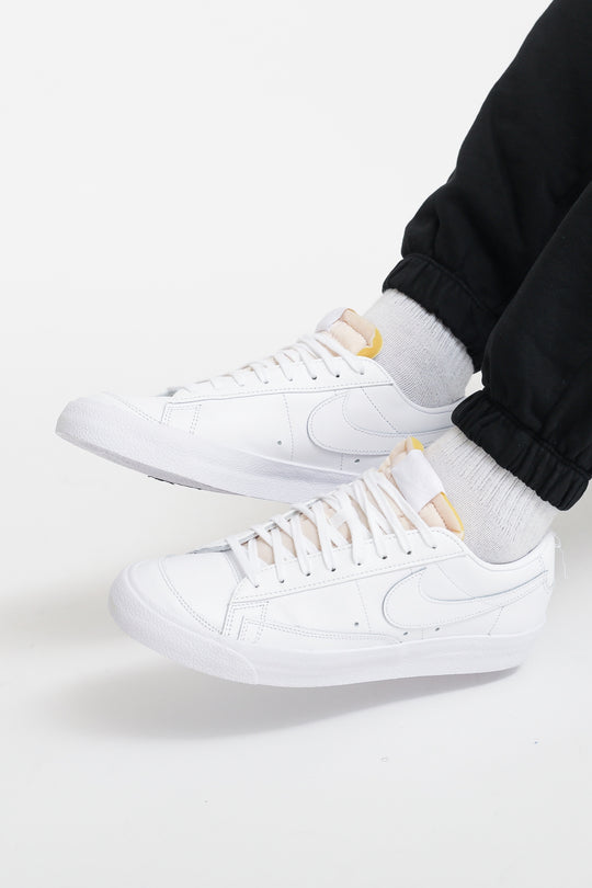W Blazer Low '77 - White