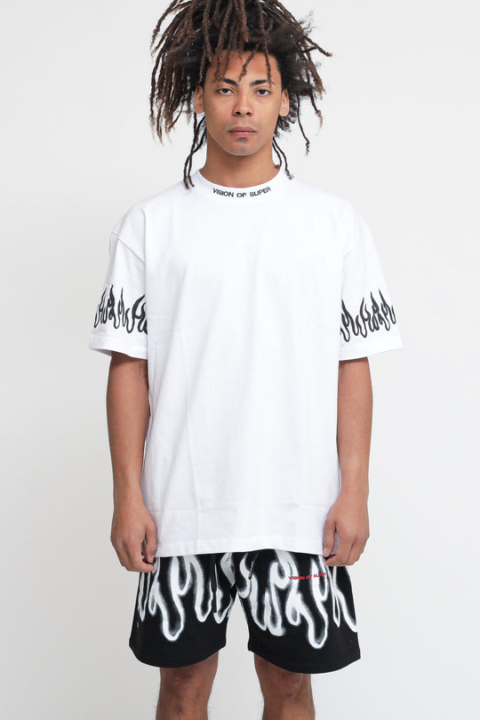 T-shirt With Black Spray Flames - White