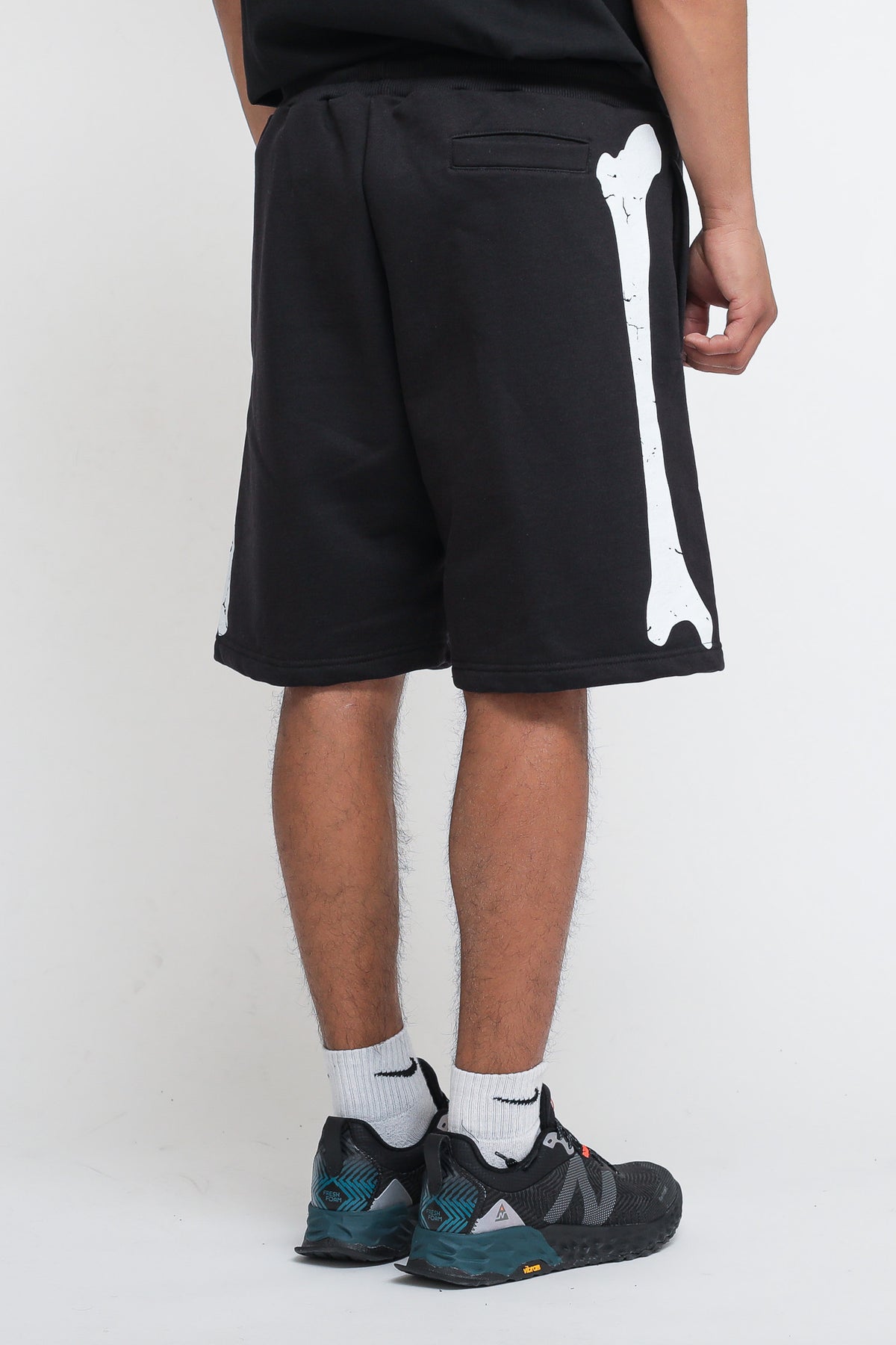 Shorts con scheletro bianco - nero — 4