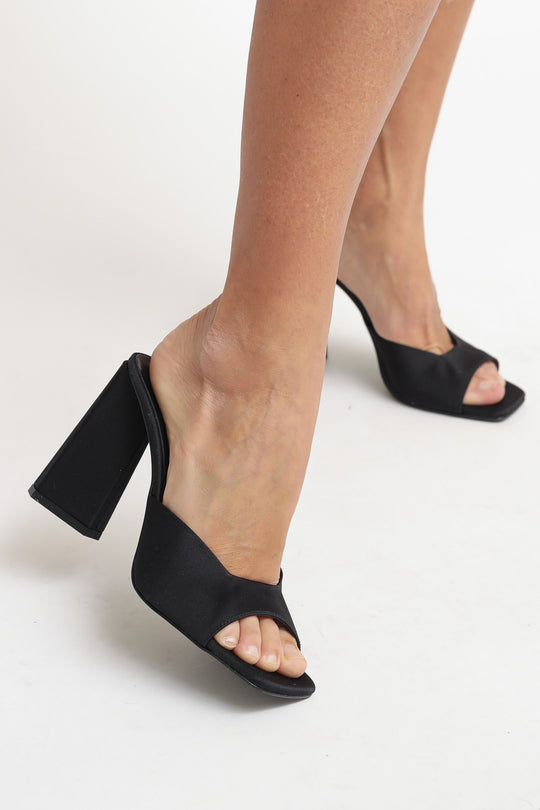 Sandalo In Raso - Nero