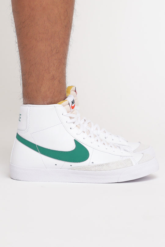 W Blazer Mid '77 - White/Malachite-White-Black