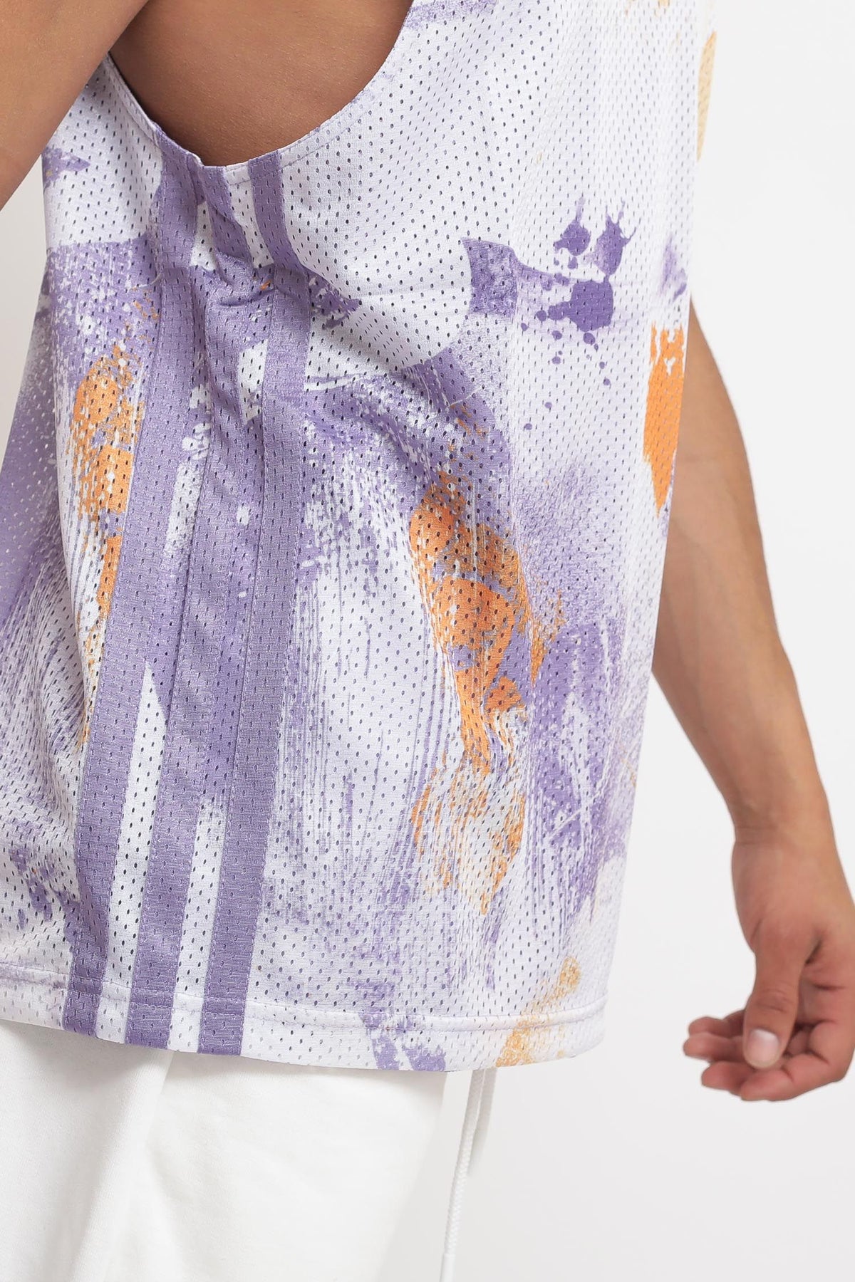 Q2 Top Tank - White/Sleeveless — 4