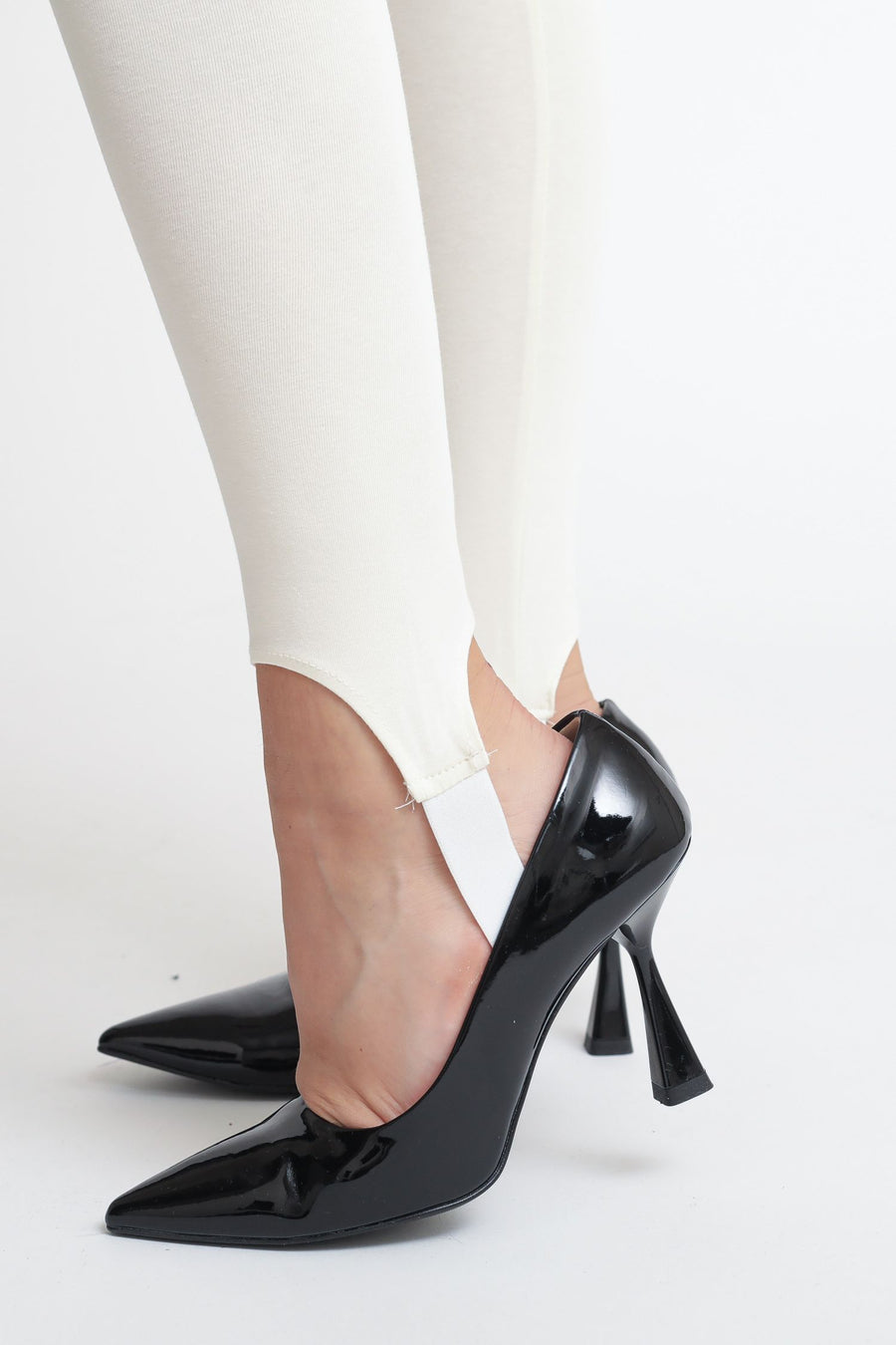 Leggings In Bielastico Con Staffe - Bianco Burro — 2