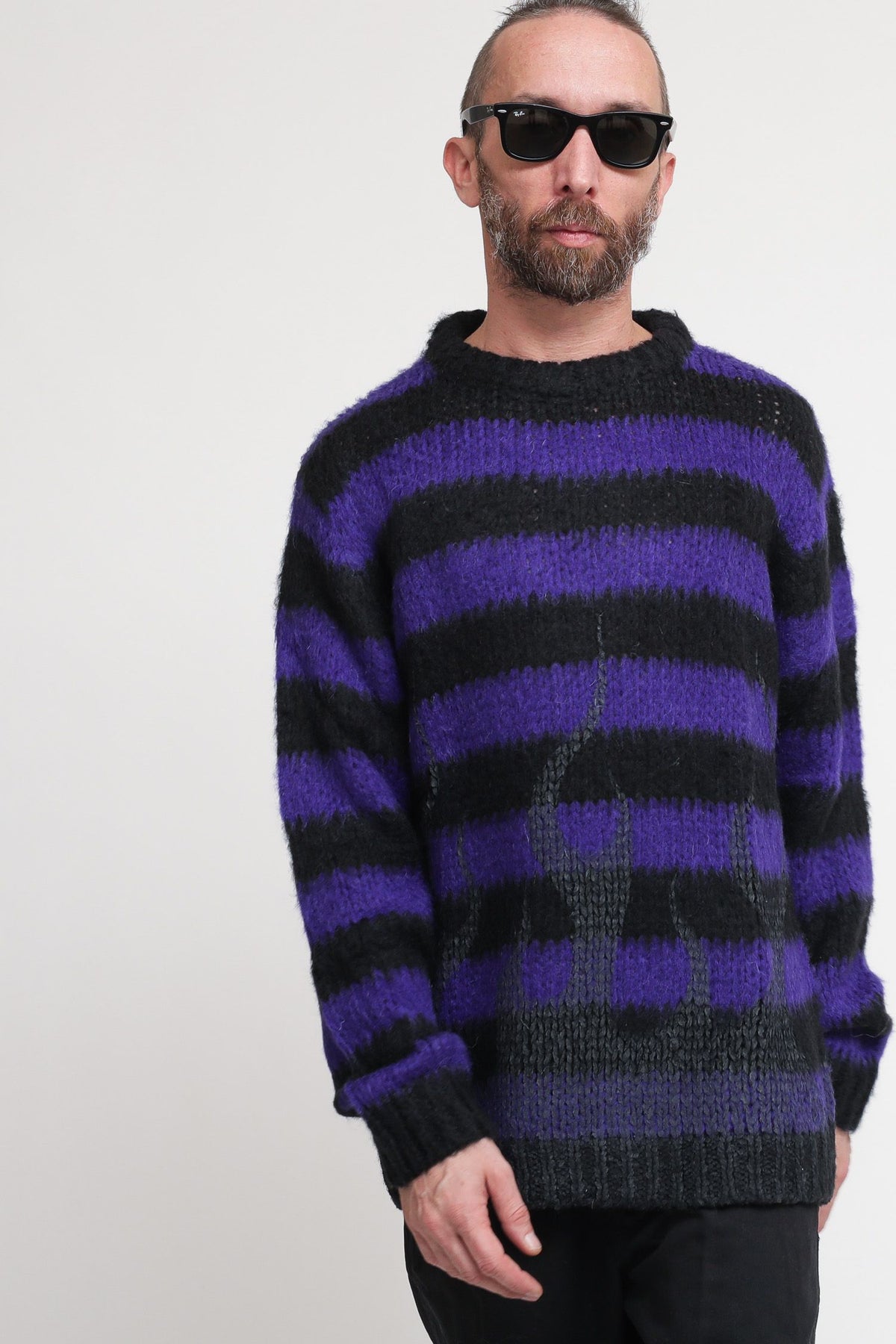 Maglione Nero Con Righe Viola - Purple — 2