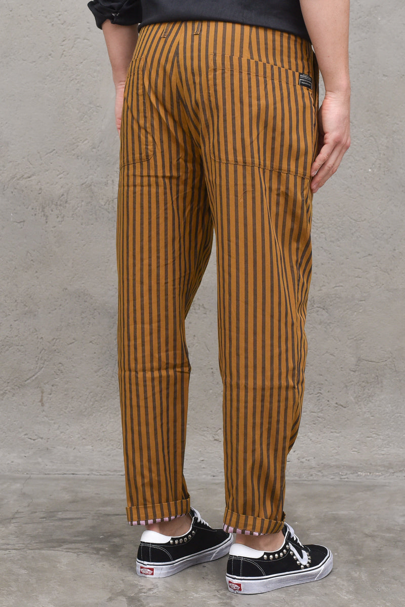 Seasonal Fit - Pleated Striped Beach Chino — 4