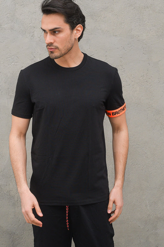 Round Neck T-shirt - Black