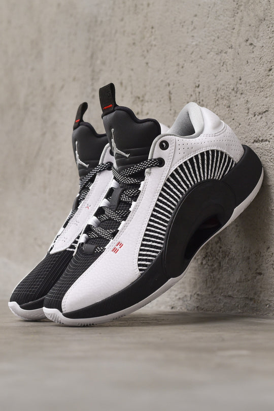 Air Jordan XXXV Low - White Metallic Silver Black