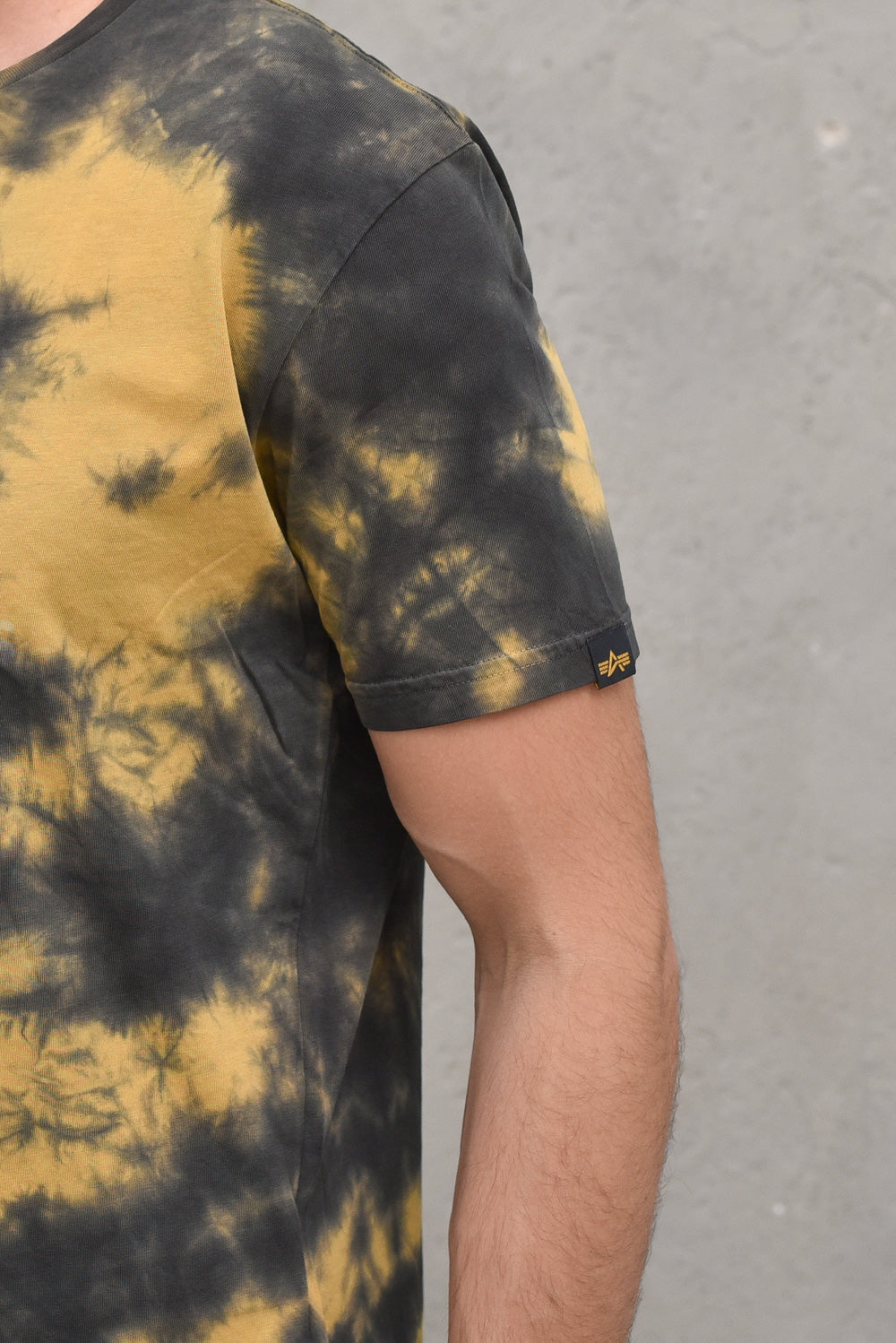 Basic T Batik - Brown — 2